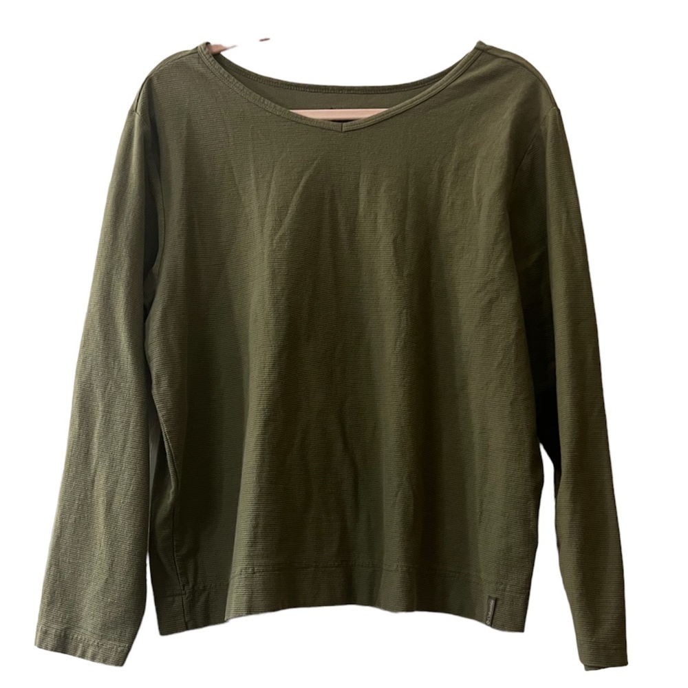 outdoors, hiking, casual, Columbia comfortable women’s shirt, longs sleeve